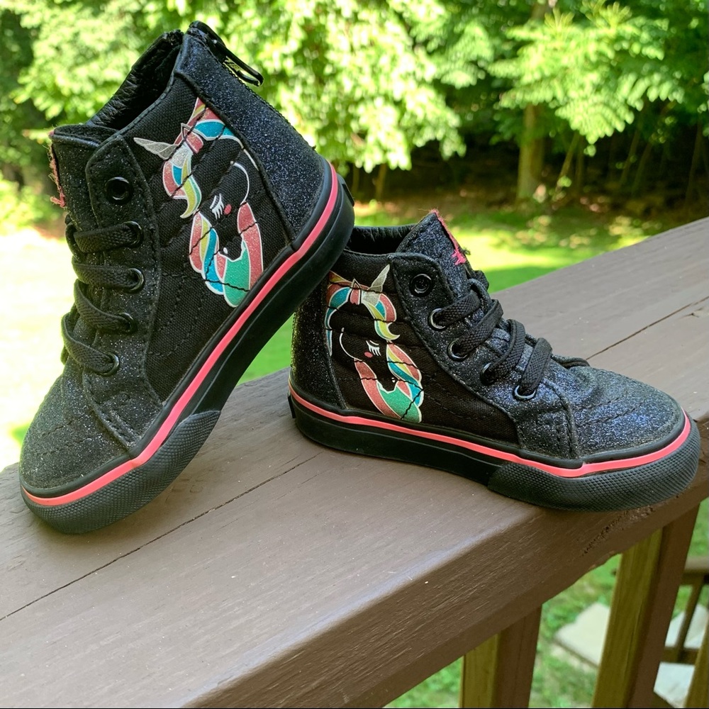 Vans Toddler Girls Size 5.5 Black and Pink